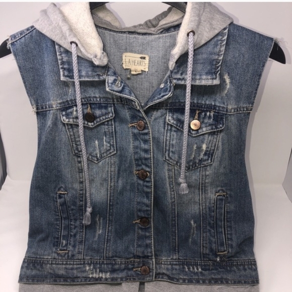 La Hearts Jackets & Blazers - LA Hearts Women's Sleeveless Vest Blue Denim Button Up Hooded Size Large‎